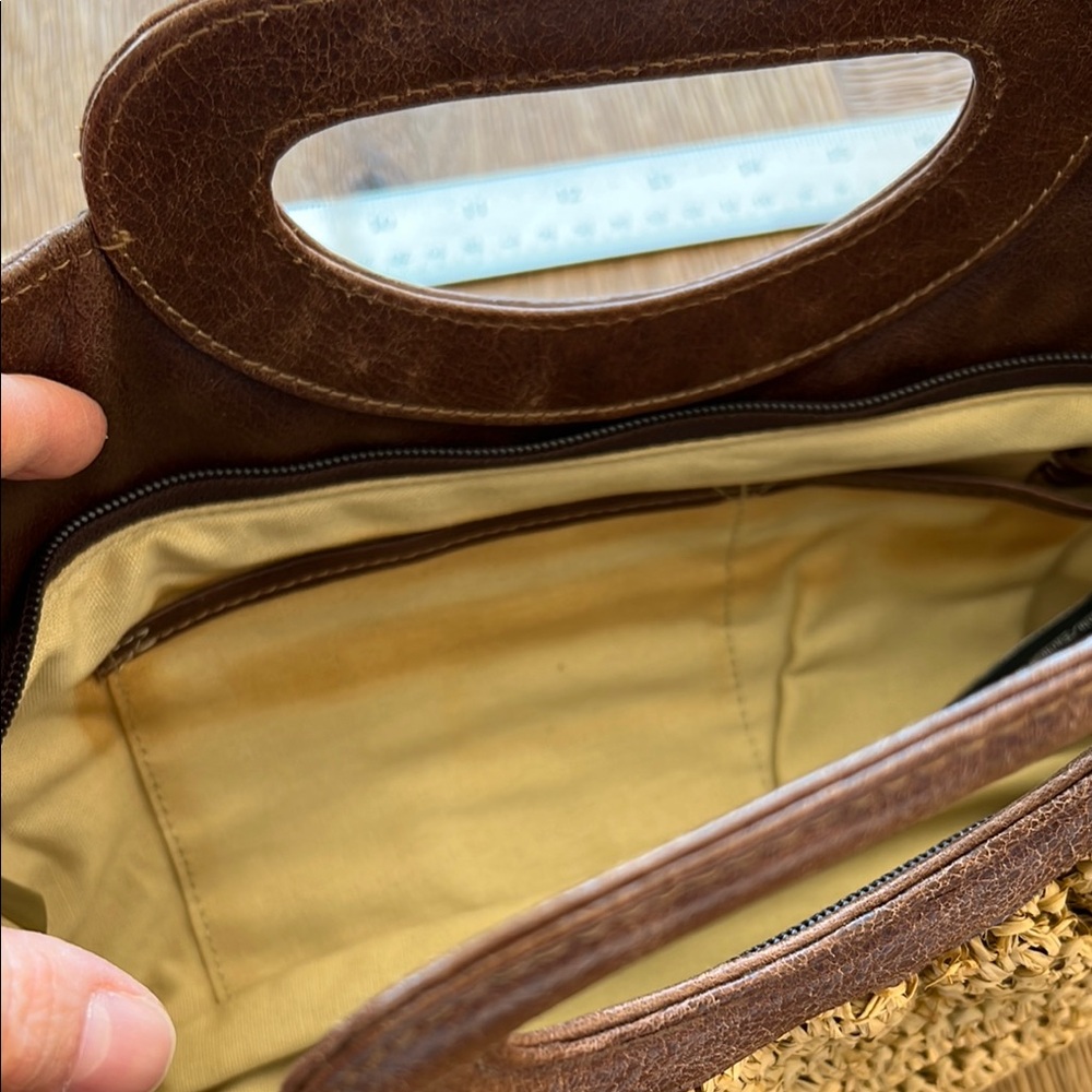 Raffia Clutch - Picture 3 of 4